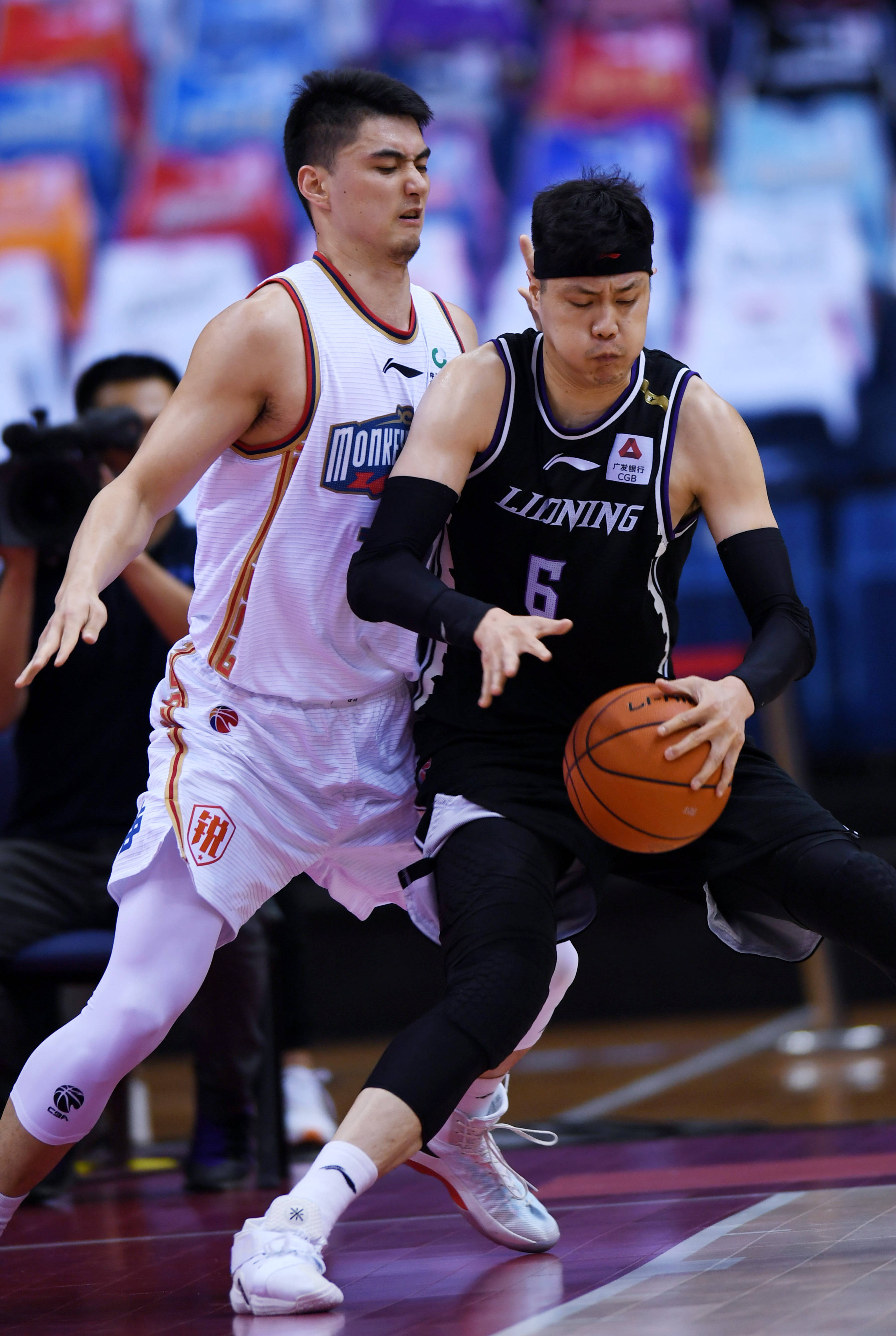 期间顶住了 期间顶住了