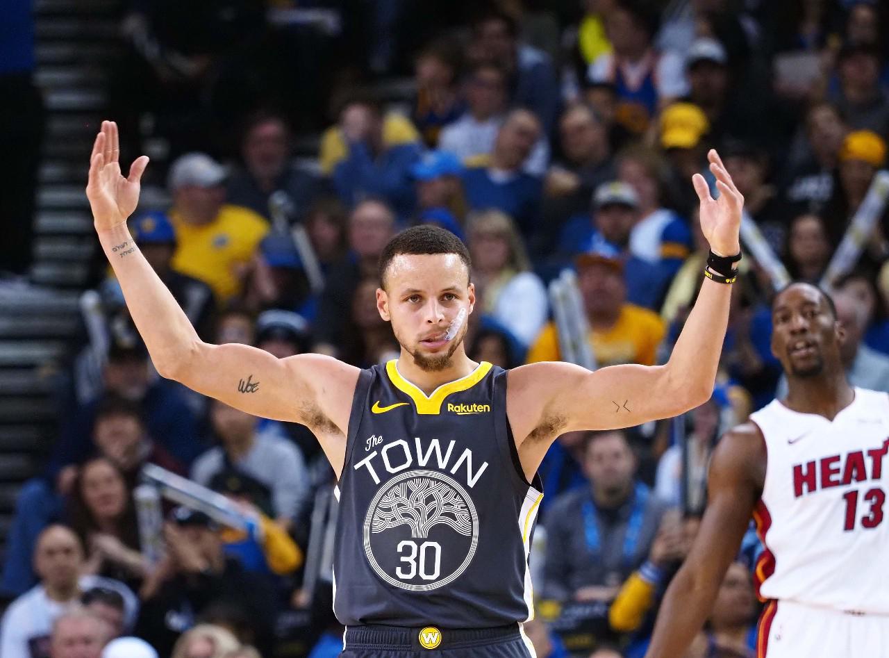 步入荒坂塔 步入荒坂塔